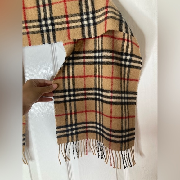 Burberry pure lambswool plaid scarf - Picture 8 of 10